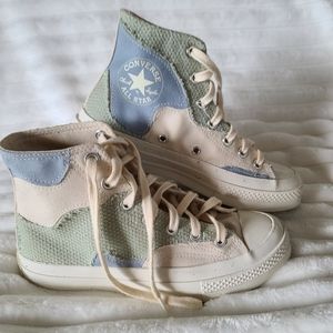 Converse High Top Sneakers, Multicolor, size 7
